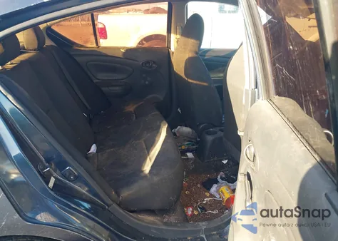 2016 Nissan Versa 1.6 S z USA, uszkodzony, nr VIN 3N1CN7AP8GL860666